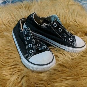 Kid's Converse size 8